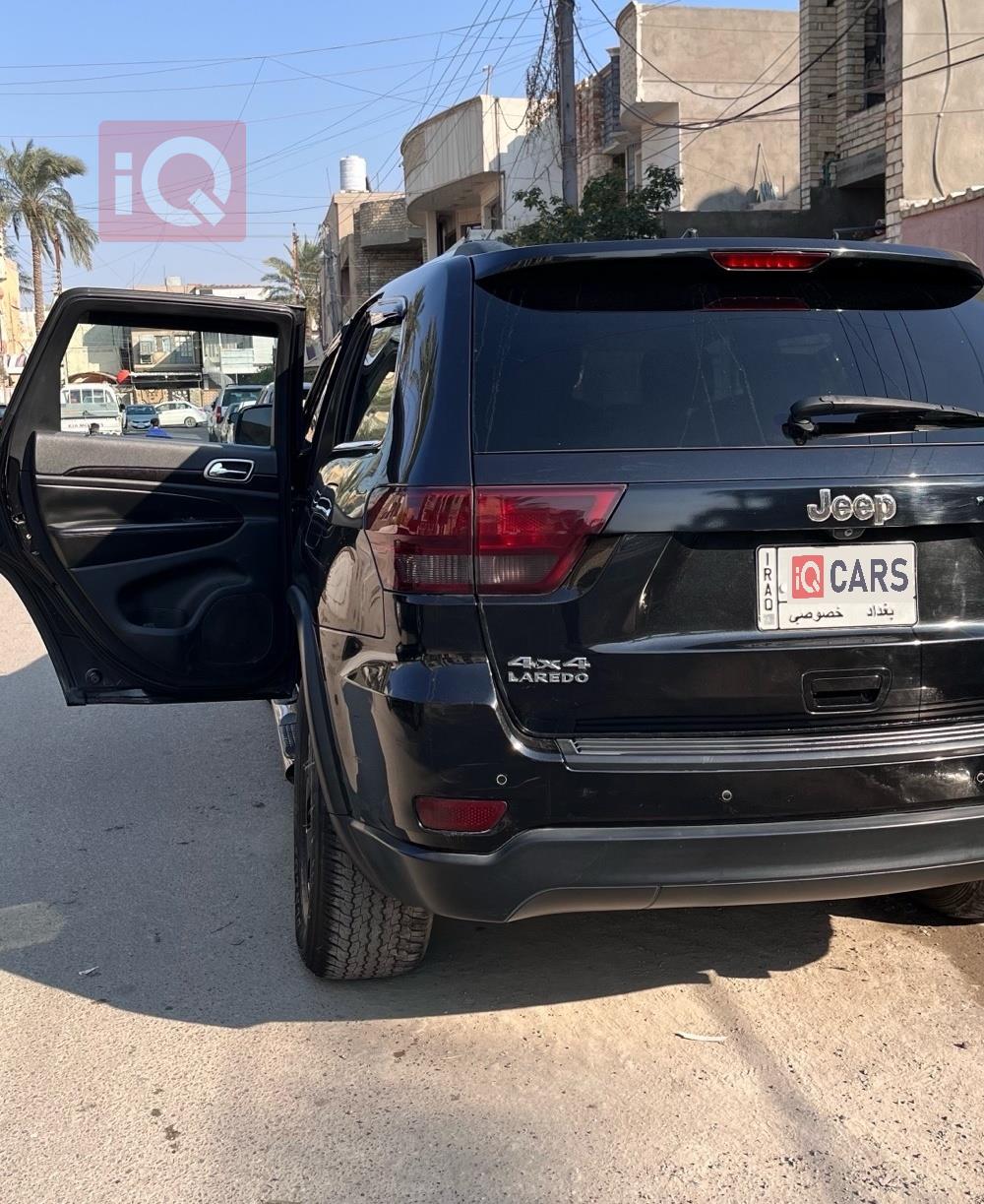 جیپ گراند شیرۆکی